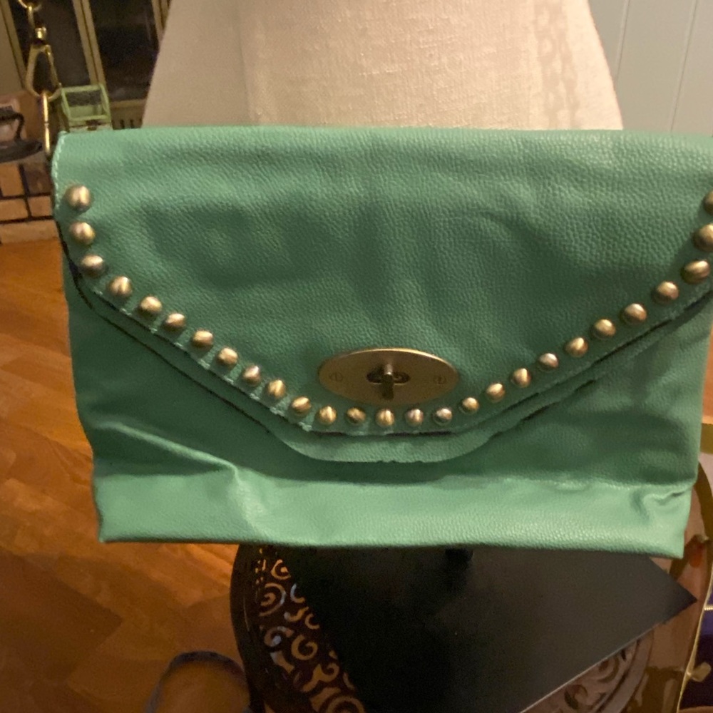 Detachable purse